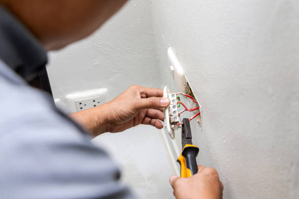 Best Local Electrician Companies  in Belterra, TX